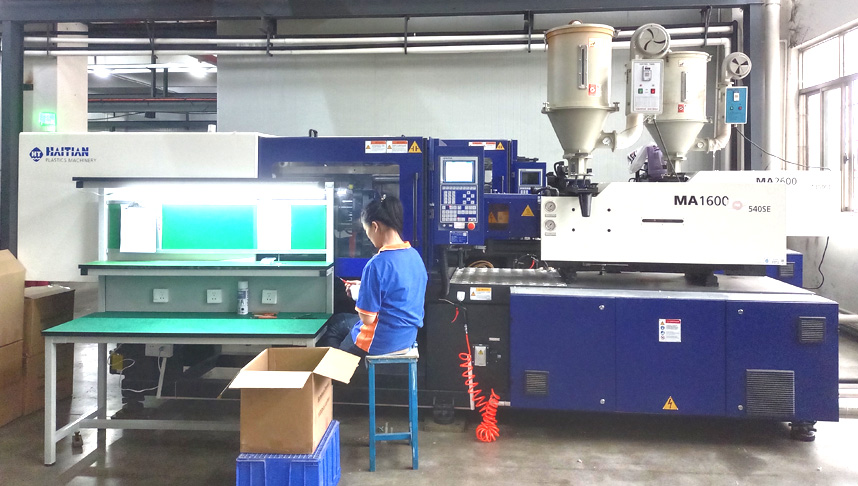 Two New Injection Molding Machines For Producing White and Transparent ...